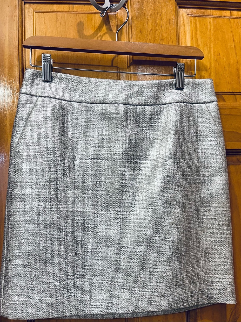 White House Black Market Silver
Metallic Mini Skirt